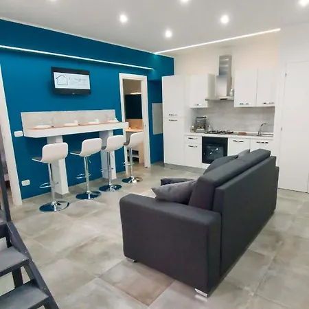 Casa vacanze Le Segrete Del Castello, Al Centro Storico Di Aeroporto di Catania Fontana Rossa